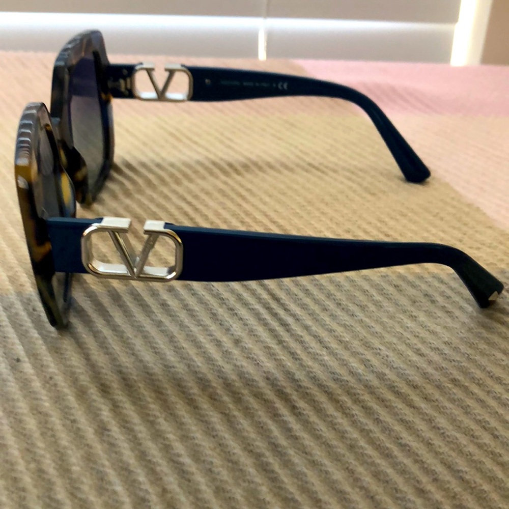 Valentino sunglasses